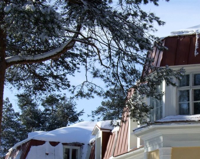 Vanha Oulun synnytyslaitos 1960-luvulla. Lähde on Wikipedian artikkeli.