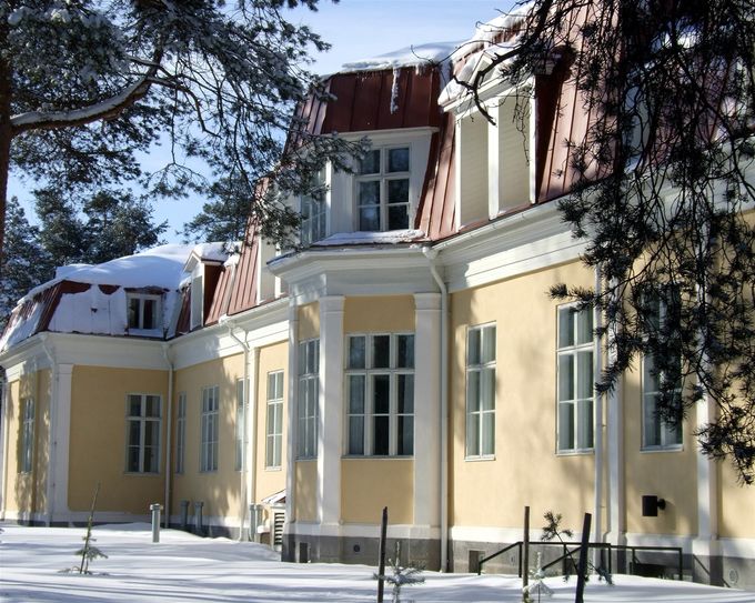 Vanha Oulun synnytyslaitos 1960-luvulla. Lähde on Wikipedian artikkeli.