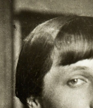 1. Runoilija Anna Ahmatova vuonna 1925. Kuvan lähde on epitafii.ru.