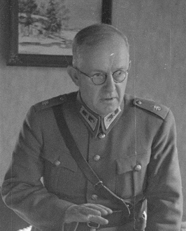 Kenraali Kaarlo Heiskanen jatkosodan aikana. Talvisodassa hän oli everstinä mukana mm. Viipurin taisteluissa. SA Kuva