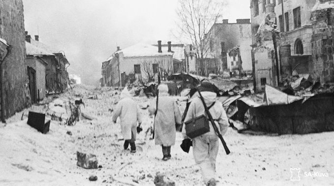2. Luostarinkatu Viipurissa 8 maaliskuuta 1940. SA-kuva.