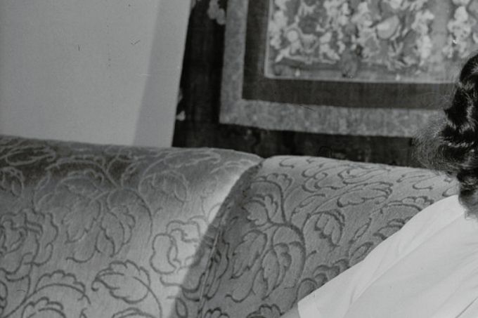Kuva 3. Laulaja Jo Stafford noin vuonna 1950. Kuvan lähde on retrogazing.com.